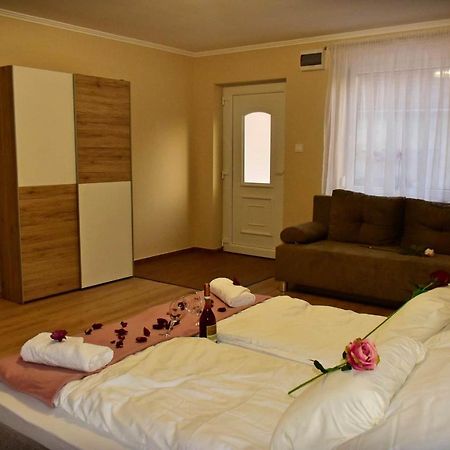 Napfeny Apartman มาโค ภายนอก รูปภาพ